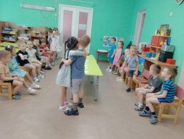 Занятия в группе "Колокольчики" Занятия в группе "Колокольчики".