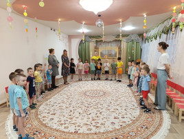 Клубный час Клубный час.
